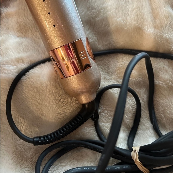 TYME curling/straightener - Picture 4 of 4